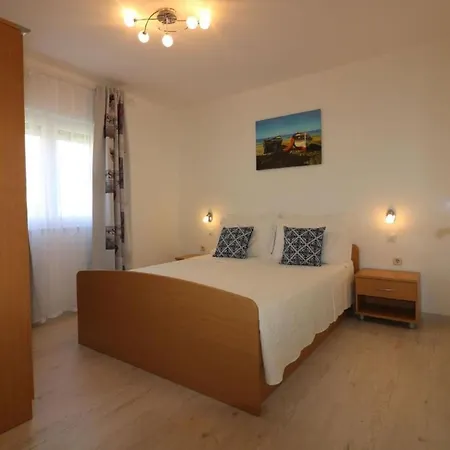 Melisa 7 By Interhome Tatil Evi Poreč